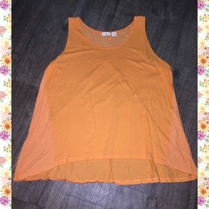 💚Cato orange flowy tank size XL